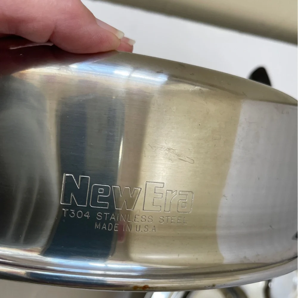 VINTAGE NEW ERA‎ STAINLESS STEEL SKILLET WITH LID AND EGG POACHER